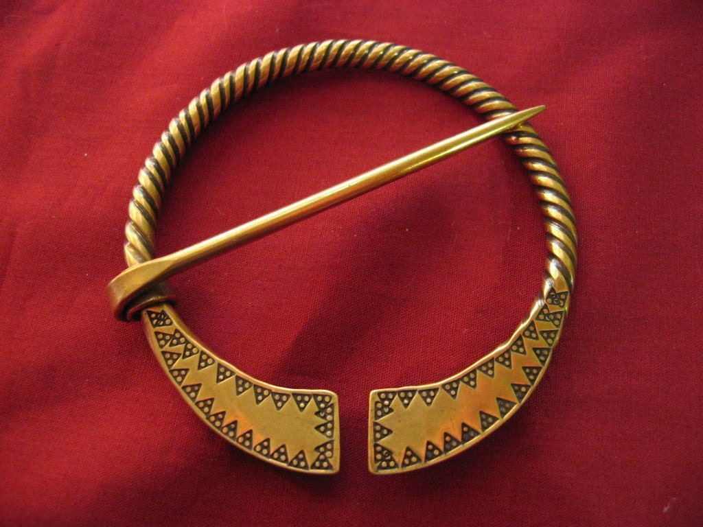 Penannular Brooch Cloak Pin Viking Style