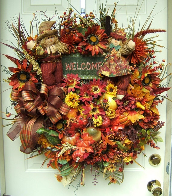 LG BEAUTIFUL FALL AUTUMN FLORAL WREATH W/ SCARECROWS