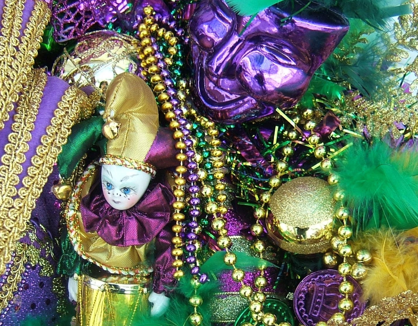 mardi gras door wreath