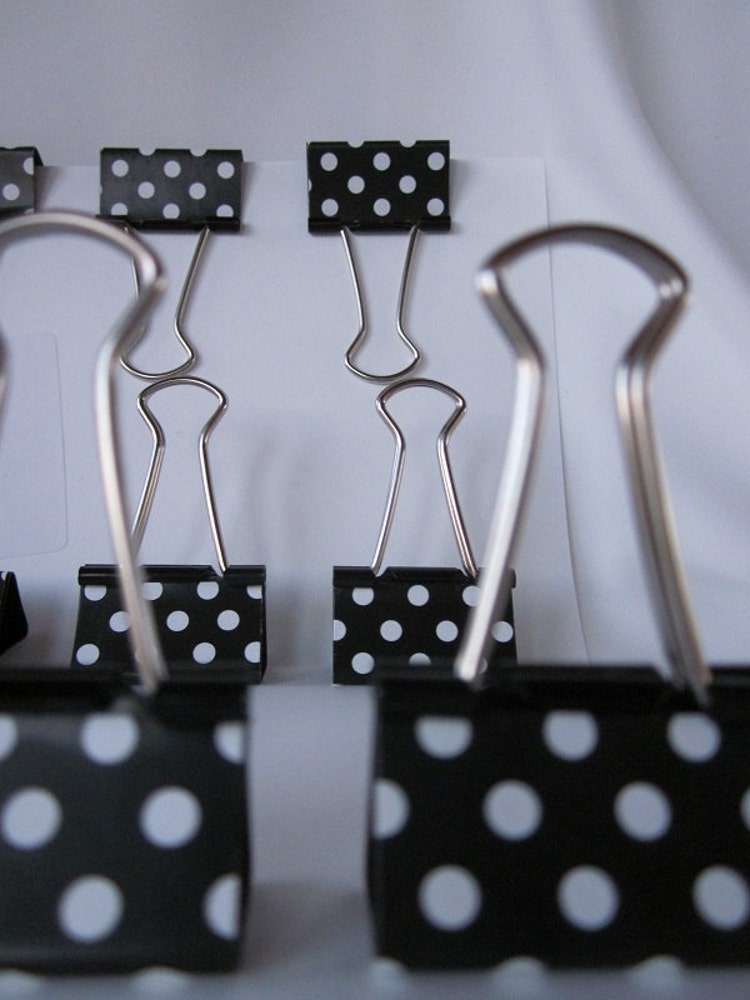 Binder Clips Classic Polka Dots 12 medium by AnnMarieLarsonCRAFTS