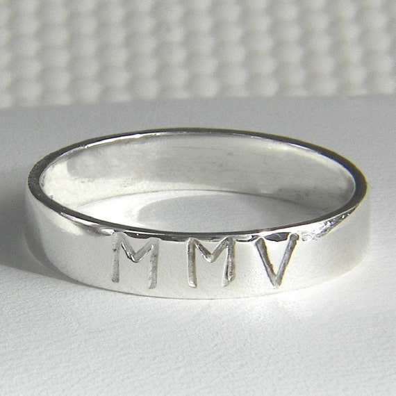 Anniversary Ring Roman Numeral