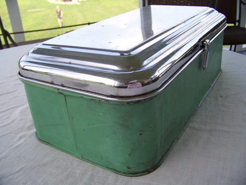green bread boxes