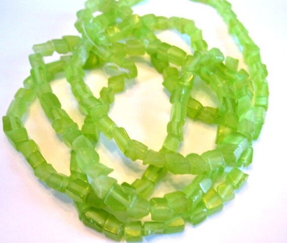 1 strand cat s eye glass lt green chips 32 inch strand fiber optic lo1 from jjmjewelry on 1 strand cat s eye glass lt green chips 32 inch strand fiber optic lo1 from jjmjewelry on