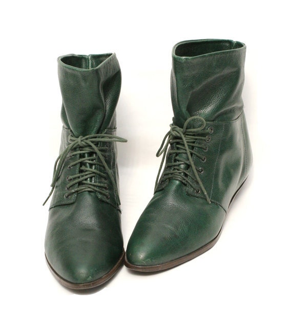 size 8.5 emerald green leather ankle boots