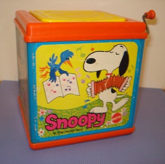 mattel snoopy in the music box