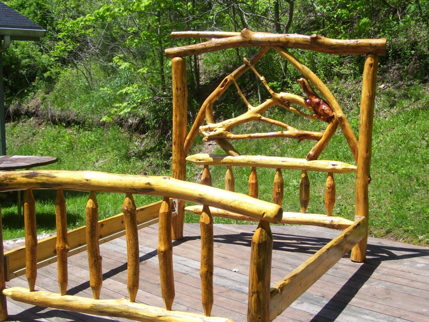 Queen size log bed 031