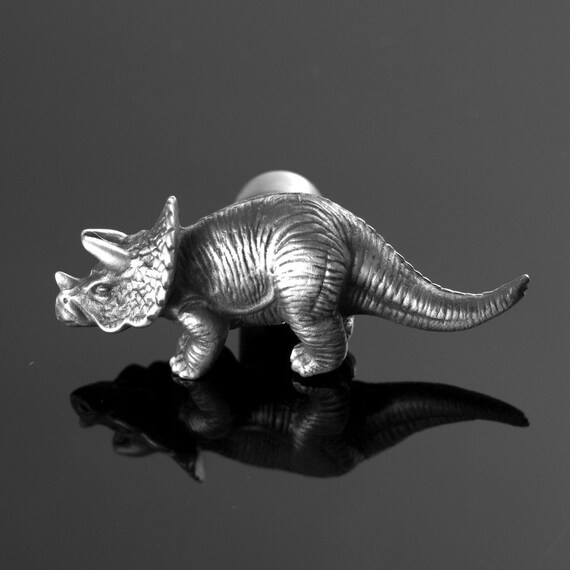 dinosaur with knob on head