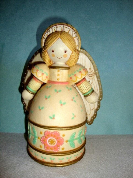 Vintage Hallmark angel tree topper 1977