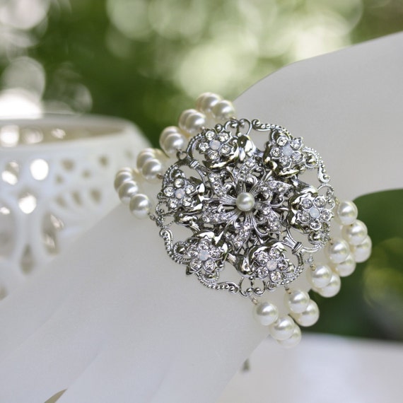 Wide Bridal Pearl Cuff Bracelet. Ivory Swarovski Pearl. 5