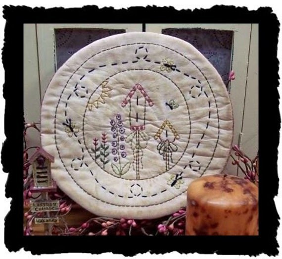 The Butterfly Shack Candle Mat-Primitive Stitchery PATTERN OR E-PATTERN