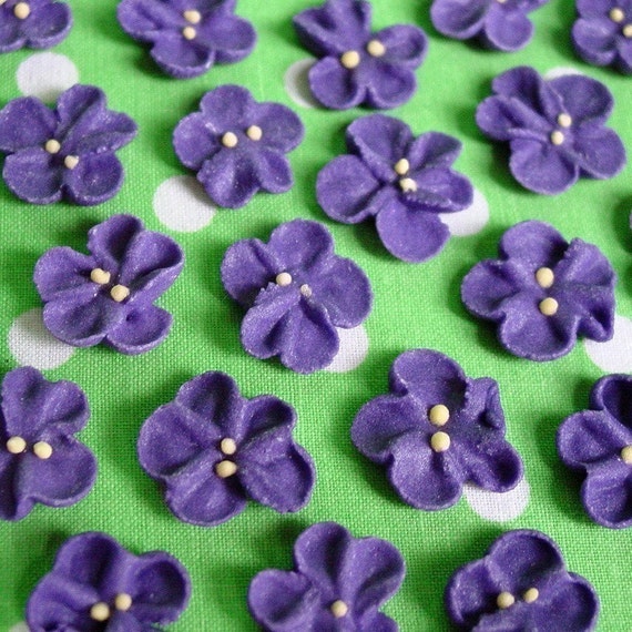 24 Lavender Violet Icing Flowers Cake by on Etsy