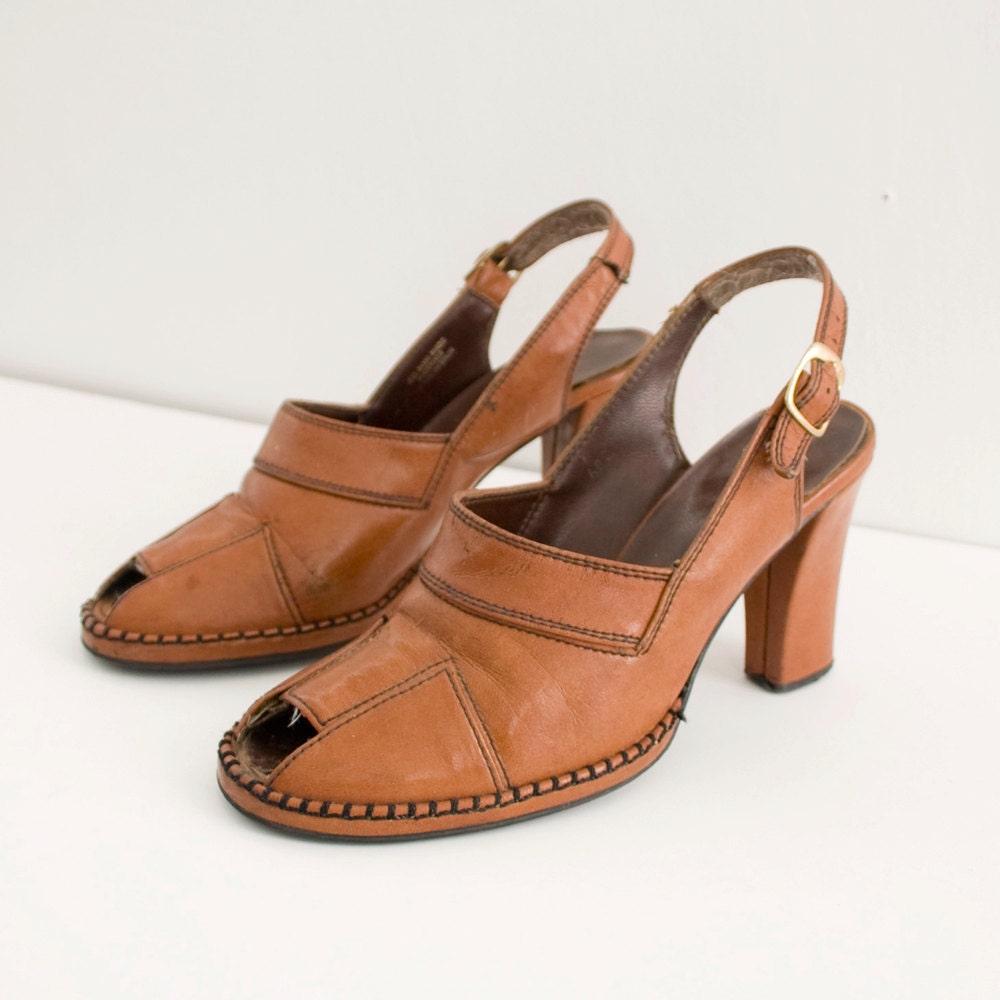 cognac 1970's vintage VEGAN platform SLINGBACK sandal sz 6