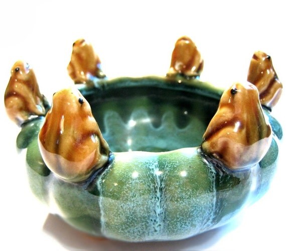Vintage Majolica Frog Ceramic Pottery Planter / Vase