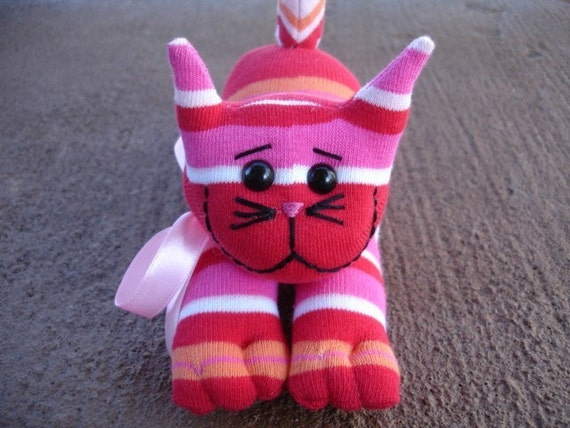 Sock Cat sewing pattern PDF by KikiKreation on Etsy