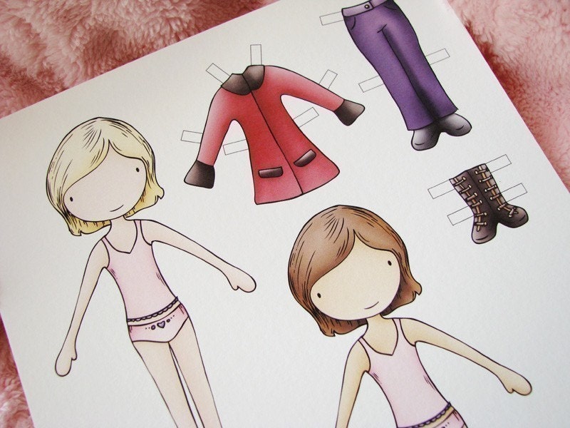 Print your own Paper Dolls PDF