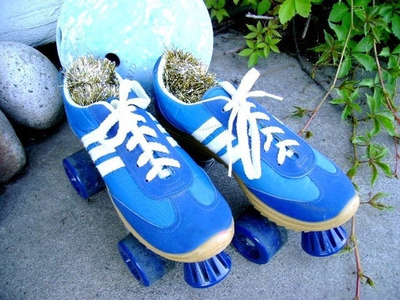 vintage tennis shoe roller skates