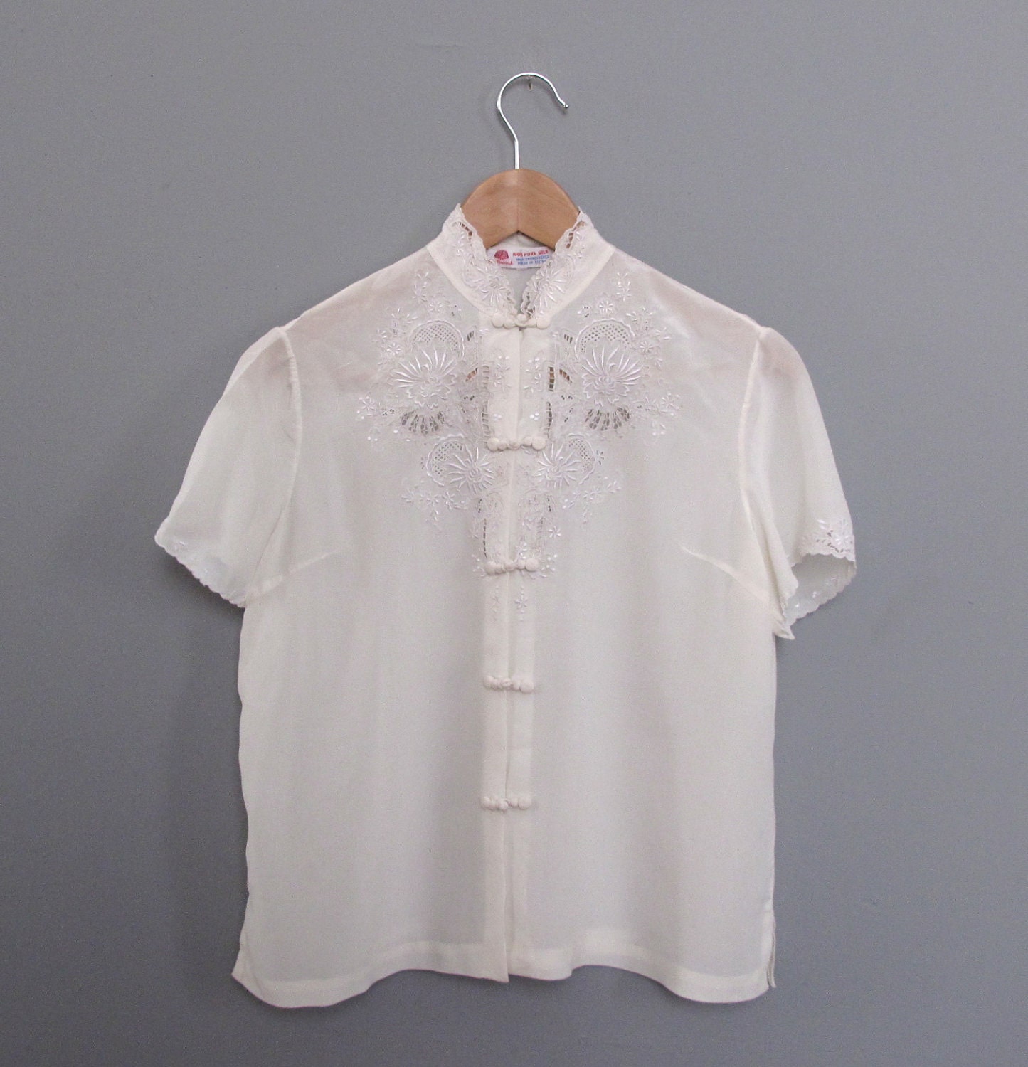 vintage SILK embroidered white ASIAN blouse M