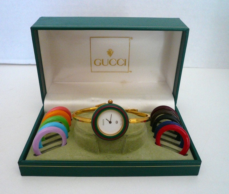 Gucci bangle watch vintage collection