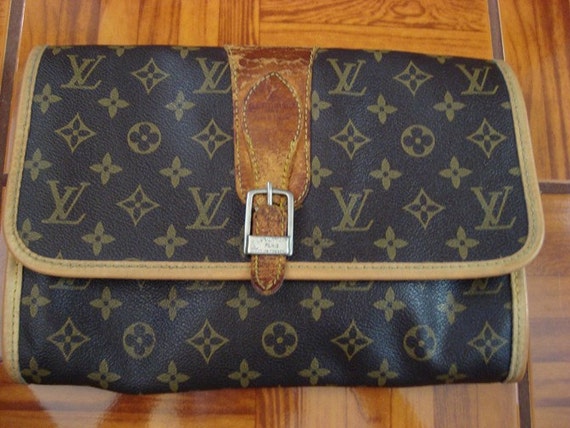 Vintage Louis Vuitton LV Leather Envelope Purse