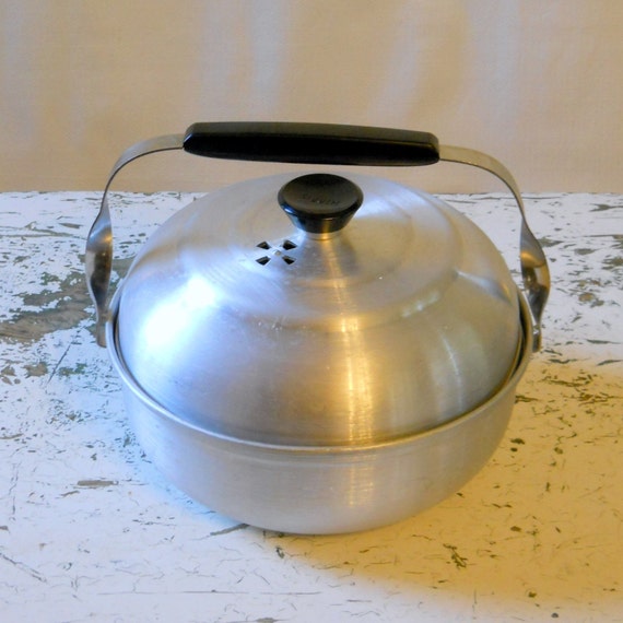 Vintage Aluminum Mirro Bun Warmer