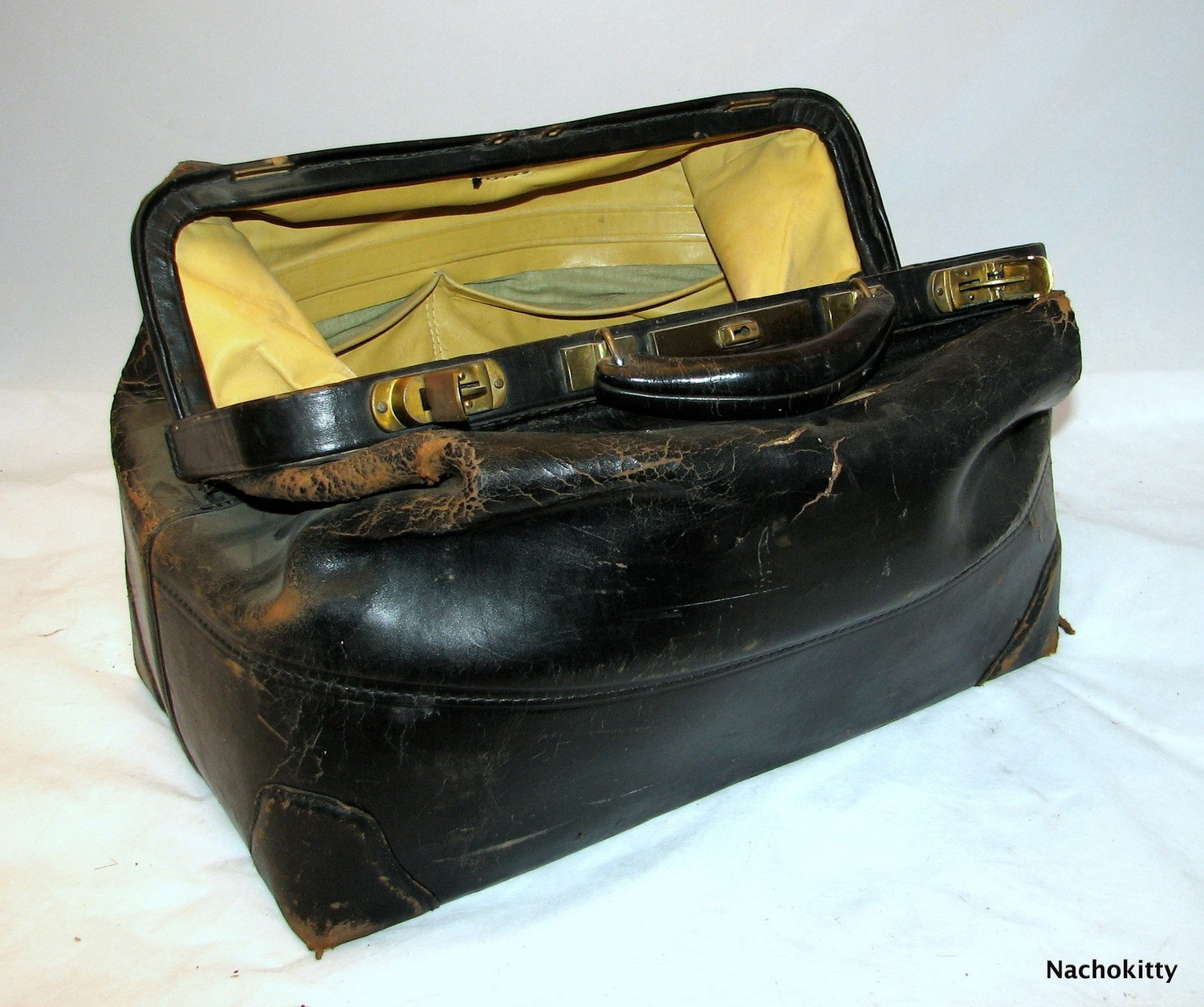 Antique Medical Doctors Leather Bag Luxurious Very By Barnowlgoods 