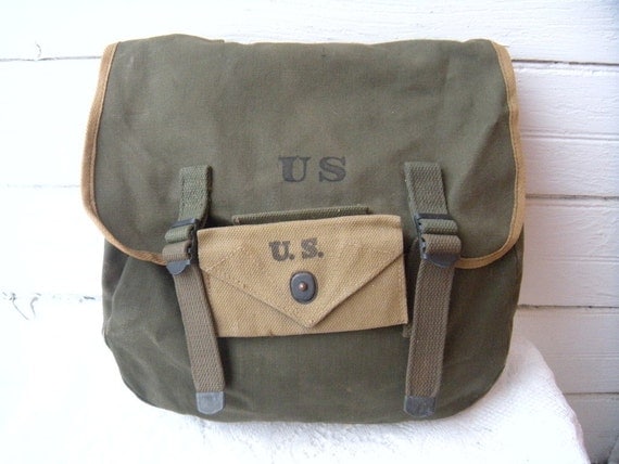 Vintage WW2 U.S. Army Musette Bag Stamped 1942