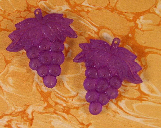 Vintage Pair of Purple Acrylic Grape Charms