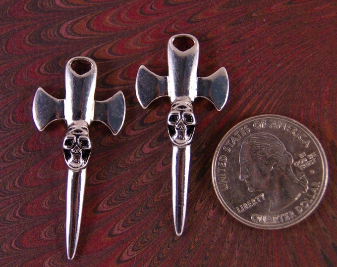 Pair of Metal Gothic Swords with Skull Faces Charms