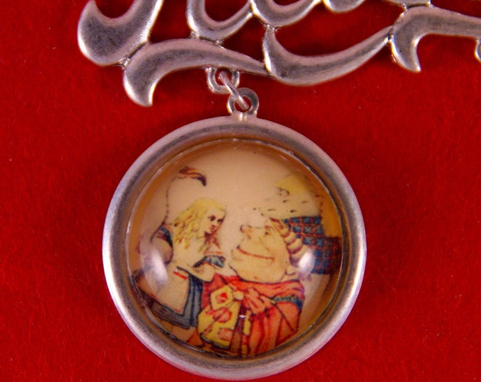 Alice in Wonderland Script Type Double Link Pendant with Picture Cabochon