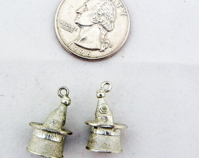 Pair of Dimensional Pewter Champagne in Hat Charms