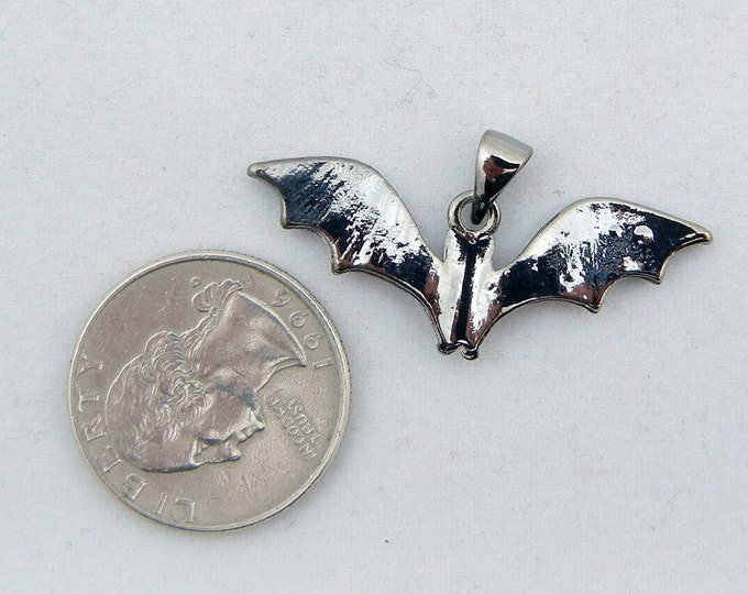 Dark Silver-tone Rhinestone Bat Pendant Hematite Silver