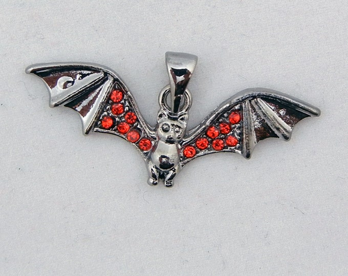 Dark Silver-tone Rhinestone Bat Pendant Hematite Silver