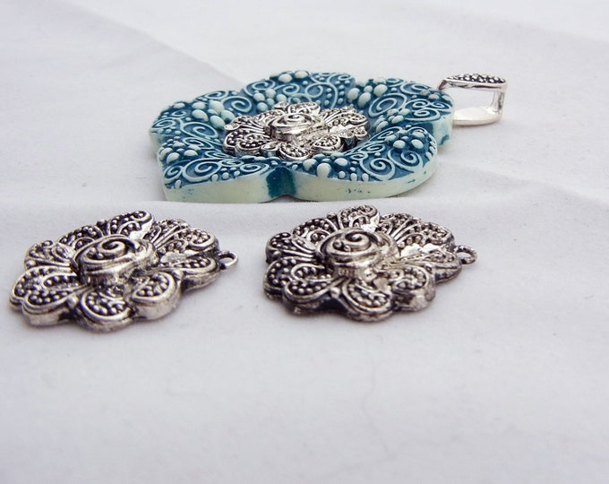 Large Floral Pendant and Charms Set in Turquoise Blue