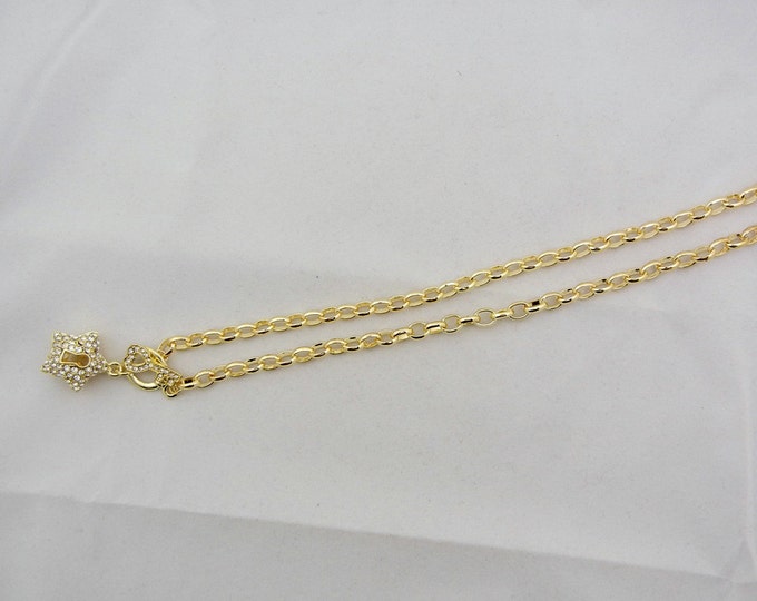 Gold-tone 18" Star Toggle Necklace Chain Celestial