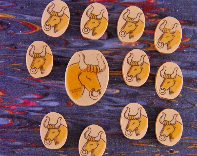 Vintage Thirteen Bull-themed Wood Cabochons