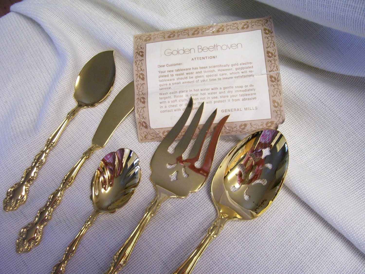 CLEARANCE 5Pc Vintage1970s Oneida Gold Plated Flatware