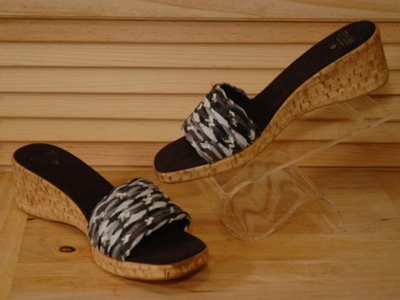 Italian Wedge Shoes Sandals Cork and Woven by longagomemories