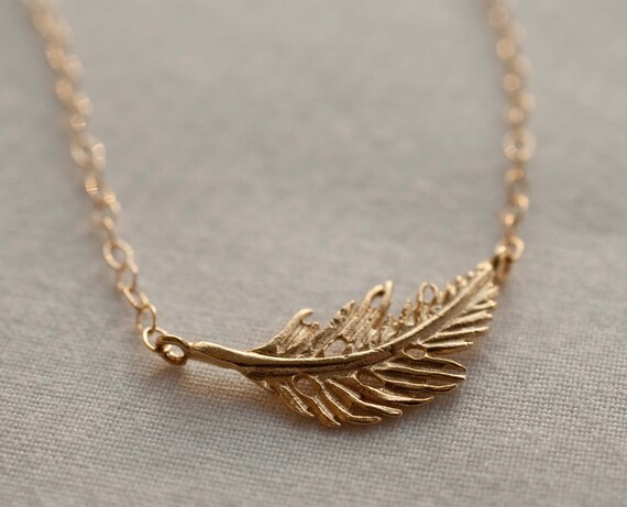 Simplistic Golden Feather Pendant Necklace