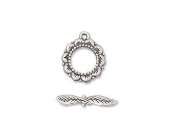 Floral Toggle Clasp Cast Antiqued Silver Round 41840 (1)