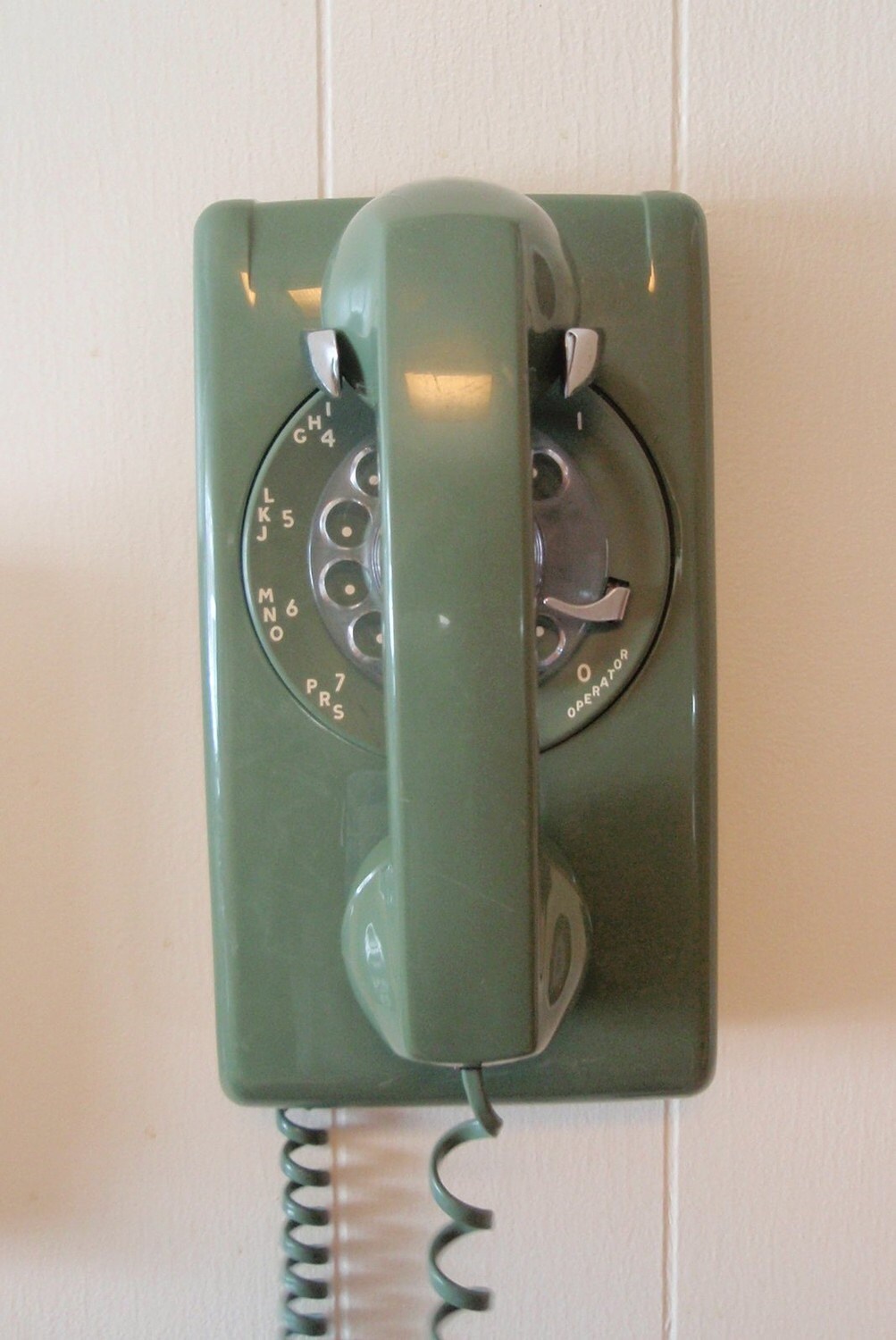 RESERVED FOR 82nikkid Vintage Telephone Wall Mount Avocado