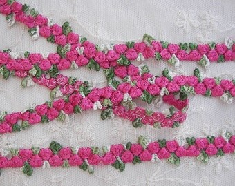 Chic Embroidered Rose Bud Flower Fuchsia Ribbon Trim Scrapbook Baby Doll Quilt