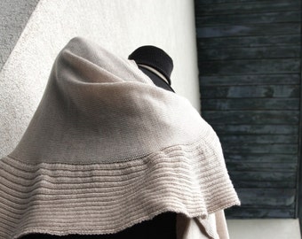 Beige Shawl Merino Wrap Bridal Cape Chale en Laine Schal