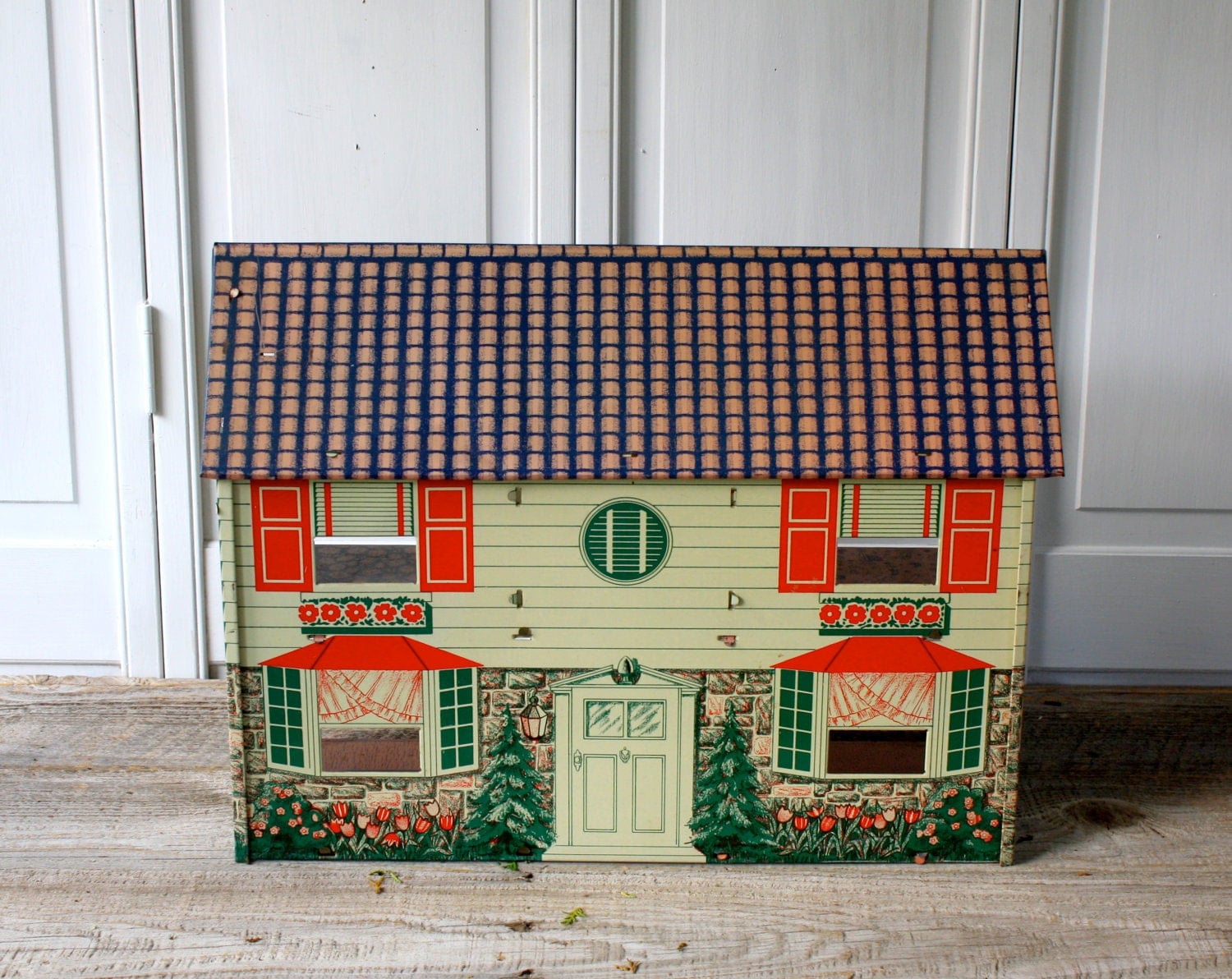 metal vintage doll house