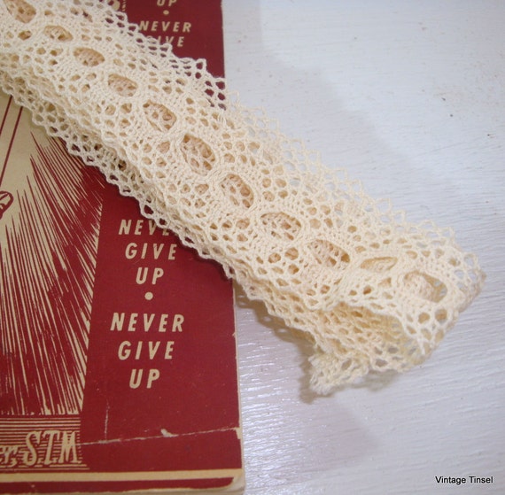 Ecru Lace With Ribbon Insert Hole Lacy Sewing Crafting Trim