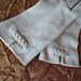 Luxurious vintage 50s beige pignylon gloves with woven details. Made By Hansen. Size 7,5
