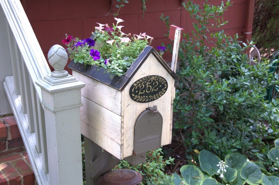 Mailbox Cover/Planter