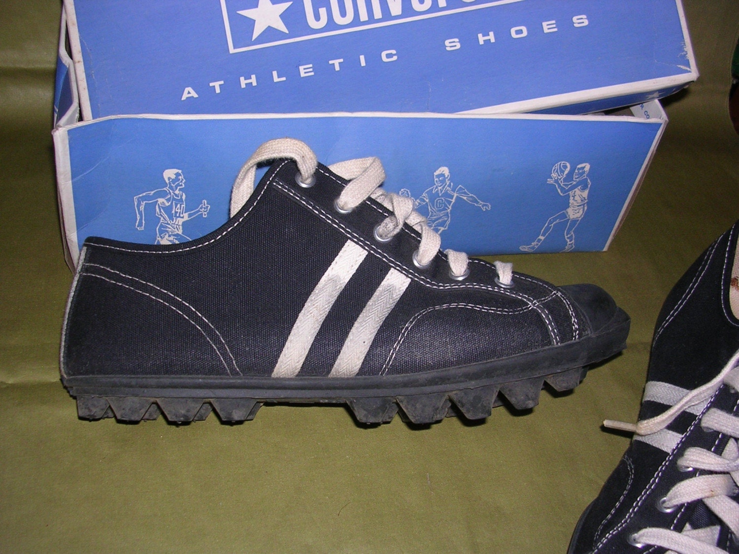 converse astro turf shoes