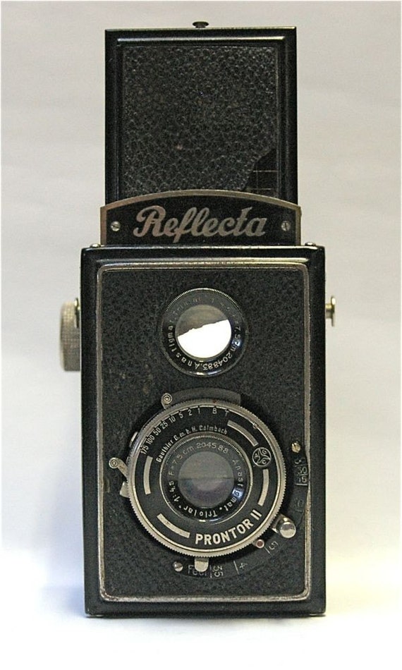 Vintage Reflecta German Twin Lens Reflex Camera 19331949