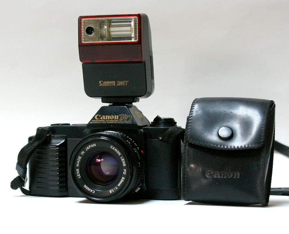 Vintage Canon T50 35 mm Film Camera Flash Unit and
