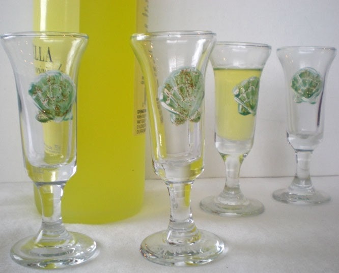 Limoncello glasses painted with scallop shells set of 4